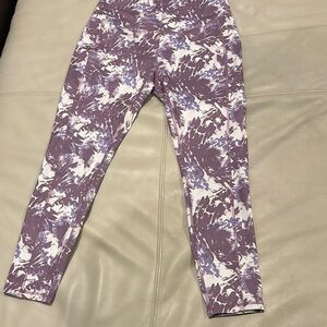 Elegant Purple Patterned Leggings